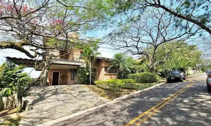 Casa de Condomínio para venda em Nova Higienópolis de 351.00m² com 4 Quartos, 3 Suites e 4 Garagens
