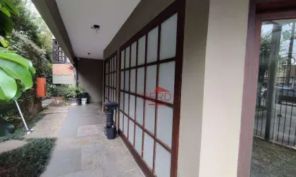 Sala Comercial para venda e aluguel em Granja Viana de 40.00m² com 1 Garagem