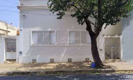 Casa para venda em Centro de 167.00m² com 4 Quartos