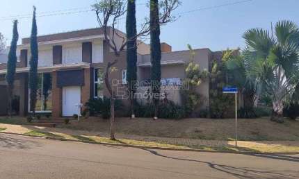 Casa de Condomínio para venda em Residencial Village Damha Ii de 183.00m² com 3 Quartos, 3 Suites e 4 Garagens