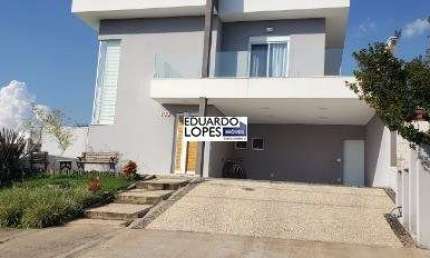 Casa para venda em Residencial Central Parque de 309.00m² com 4 Quartos, 3 Suites e 4 Garagens