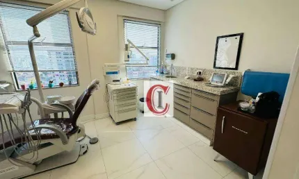 Sala Comercial para venda em Vila Floresta de 38.00m² com 1 Garagem