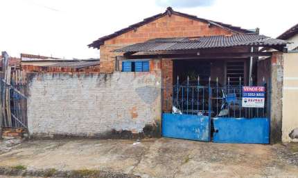 Casa para venda em Parque Tiradentes de 85.38m² com 2 Quartos e 1 Garagem