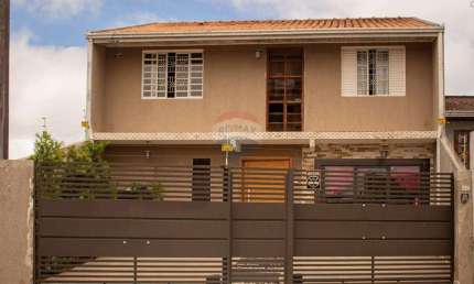 Sobrado para venda em Alto Tarumã de 180.00m² com 3 Quartos e 2 Garagens