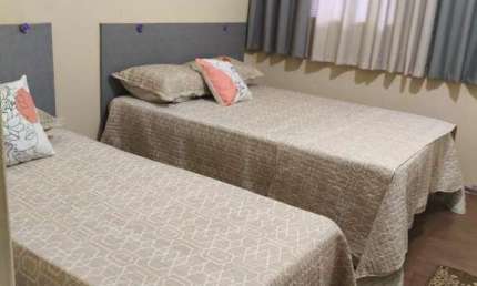 Casa para alugar em Centro de 100.00m² com 3 Quartos