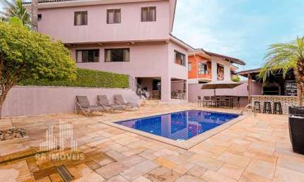 Casa para venda em Alphaville de 294.00m² com 4 Quartos, 2 Suites e 4 Garagens