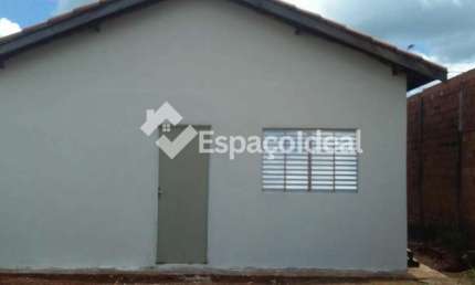 Casa para alugar em Residencial Santa Terezinha I de 52.00m² com 2 Quartos e 3 Garagens