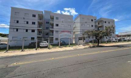 Apartamento para alugar em Parque São Pedro de 54.68m² com 3 Quartos e 1 Garagem