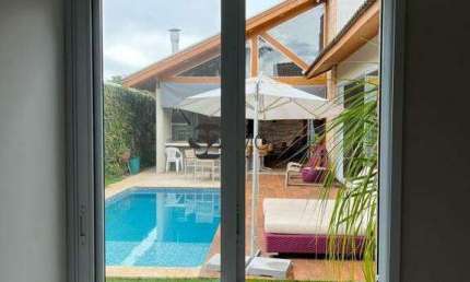 Casa de Condomínio para venda em Condomínio Residencial Dos Jequitibás de 309.00m² com 3 Quartos e 3 Suites