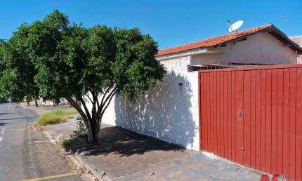 Casa para alugar em Residencial Cidade Jardim de 60.00m² com 2 Quartos e 1 Garagem
