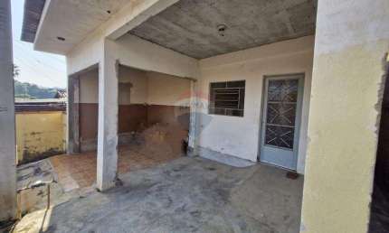 Casa para venda em Roseira De Baixo de 175.00m² com 4 Quartos e 2 Garagens