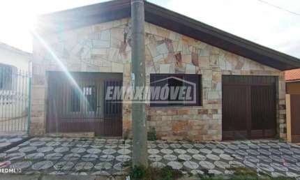 Casa para venda em Vila Hortência de 411.00m² com 3 Quartos, 1 Suite e 1 Garagem