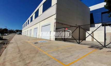 Galpão / Depósito / Armazém para alugar em Jardim Ana Maria de 430.00m²
