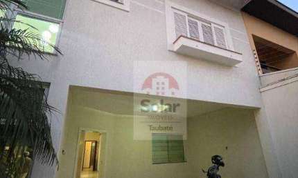 Casa para alugar em Jardim Maria Augusta de 180.00m² com 3 Quartos, 2 Suites e 4 Garagens