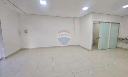 Imóvel Comercial para alugar em Jardim Santo Antônio de 60.00m²