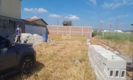 Terreno à venda na Rua Amantino Freitas, 55, Vista alegre, Taubaté