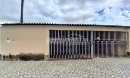 Casa para alugar em Jardim Dos Estados de 250.00m² com 2 Quartos e 1 Garagem