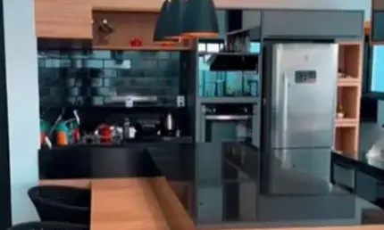 Casa para venda em Estância Hípica de 180.00m² com 3 Quartos, 1 Suite e 4 Garagens