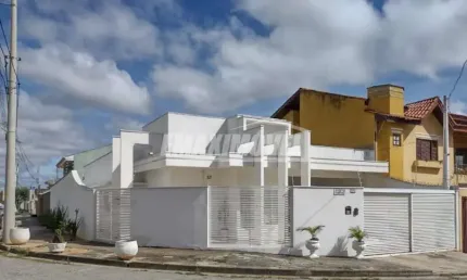 Casa para venda em Parque Três Meninos de 168.00m² com 3 Quartos, 3 Suites e 2 Garagens