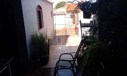 Casa para venda em Vila Garcia de 125.00m² com 2 Quartos, 1 Suite e 2 Garagens