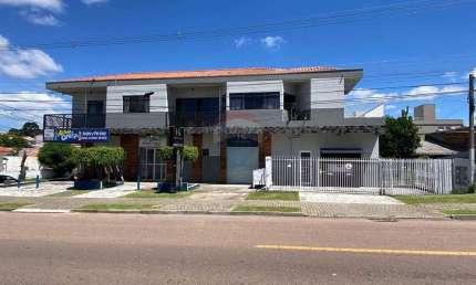 Sobrado para venda em Capão Raso de 296.00m² com 4 Quartos, 1 Suite e 3 Garagens
