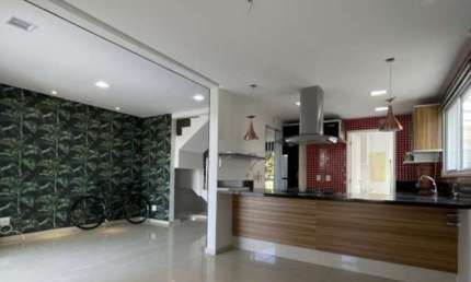 Casa para venda em Tamboré de 187.00m² com 3 Quartos, 1 Suite e 2 Garagens