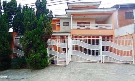 Casa para alugar em Jardim Pagliato de 345.00m² com 4 Quartos, 2 Suites e 4 Garagens