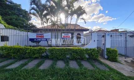 Casa para alugar em Jardim Santa Rosália de 336.00m² com 4 Quartos, 1 Suite e 4 Garagens
