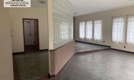Sobrado para venda em Jardim Santa Carolina de 470.00m² com 4 Quartos, 2 Suites e 5 Garagens