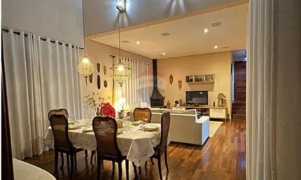 Casa de Condomínio para venda em Condomínio Reserva Da Serra de 208.00m² com 3 Quartos e 4 Garagens