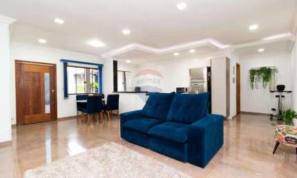 Casa para venda em Eucaliptos de 110.00m² com 3 Quartos, 1 Suite e 5 Garagens