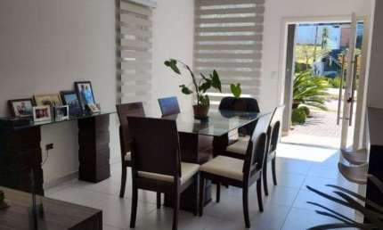 Casa para venda em Cidade Parquelandia de 180.00m² com 3 Quartos, 3 Suites e 4 Garagens