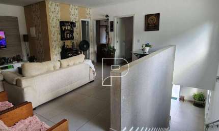 Casa de Condomínio para venda e aluguel em Granja Viana de 280.00m² com 4 Quartos, 1 Suite e 3 Garagens