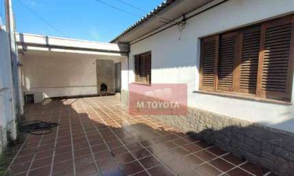 Casa para alugar em Centro de 100.00m² com 1 Quarto e 2 Garagens