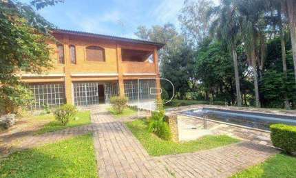 Casa de Condomínio para venda em Granja Viana de 473.00m² com 4 Quartos, 2 Suites e 6 Garagens