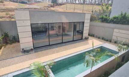 Casa de Condomínio para venda em Alphaville de 420.00m² com 4 Quartos, 4 Suites e 4 Garagens