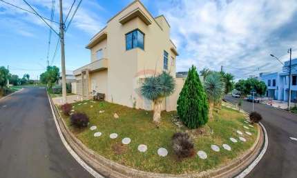 Casa de Condomínio para venda em Jardim Terras De Carolina de 237.00m² com 4 Quartos, 3 Suites e 2 Garagens
