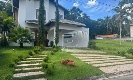 Casa de Condomínio para venda em Jardim Samambaia de 520.00m² com 3 Quartos, 3 Suites e 4 Garagens