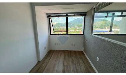 Sala Comercial para venda em Barra Da Tijuca de 100.00m²
