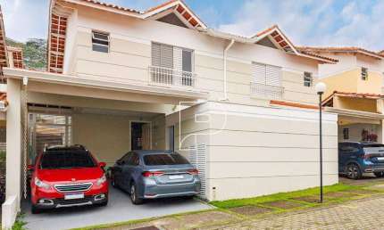 Casa de Condomínio para venda em Granja Viana de 125.00m² com 3 Quartos, 1 Suite e 2 Garagens