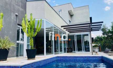Casa de Condomínio para venda em São Paulo Ll - Granja Viana de 600.00m² com 5 Quartos, 5 Suites e 7 Garagens