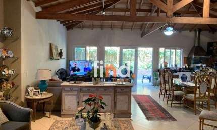 Casa de Condomínio para venda em São Paulo Ll - Granja Viana de 220.00m² com 3 Quartos, 3 Suites e 4 Garagens