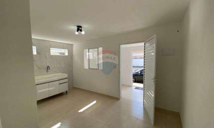 Casa para alugar em Jardim Florestal de 38.00m² com 1 Quarto e 1 Suite