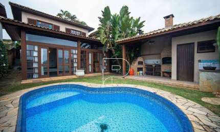 Casa de Condomínio para venda em Granja Viana de 240.00m² com 4 Quartos, 2 Suites e 4 Garagens