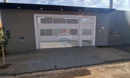 Casa para venda em Jardim Cristo Redentor de 48.00m² com 2 Quartos e 2 Garagens