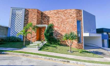 Casa de Condomínio para venda em Jardim Villagio Milano de 184.00m² com 3 Quartos, 3 Suites e 4 Garagens