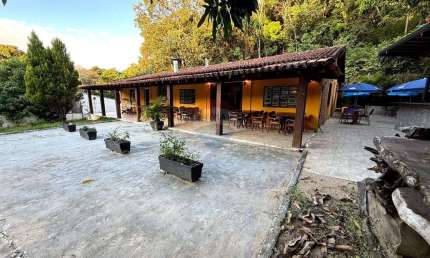 Chácara para venda em Serra Negra de 500.00m² com 6 Quartos, 1 Suite e 10 Garagens