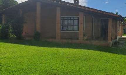 Chácara para venda em Guarapiranga de 414.00m² com 4 Quartos, 4 Suites e 5 Garagens