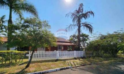 Casa para venda em Reservas do Jardim Botânico de 183.24m² com 3 Quartos, 1 Suite e 5 Garagens