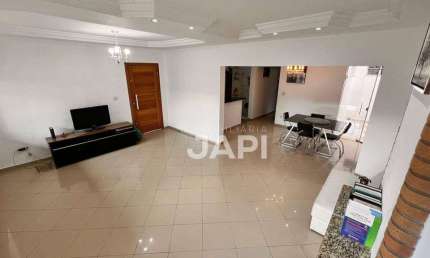 Casa para alugar em Jardim Do Lago de 320.00m² com 3 Quartos, 3 Suites e 5 Garagens